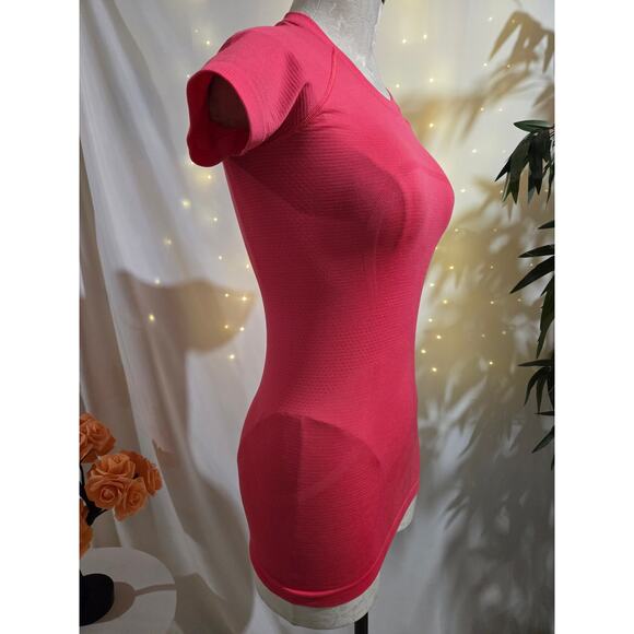 Lululemon Swiftly Tech Short-Sleeve Crew Shirt 2.0 Womens Size 2 Hot Pink Active - Picture 4 of 9